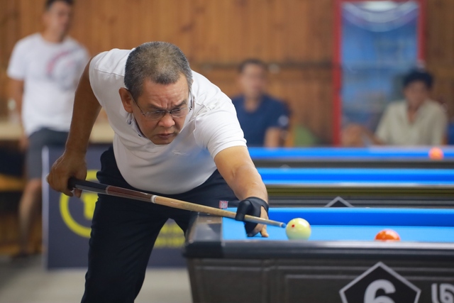 Nỗ lực bất thành của lão tướng Lý Thế Vinh trong trận chung kết giải billiards HBSF - Ảnh 1.