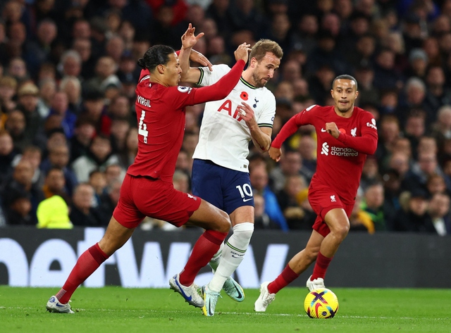 Liverpool và Tottenham vẫn hướng đến tốp 4 - Ảnh 1.