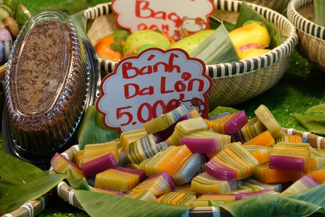  “No mắt” với gần 100  loại bánh dân gian Nam bộ hội tụ ở Cần Thơ   - Ảnh 12.