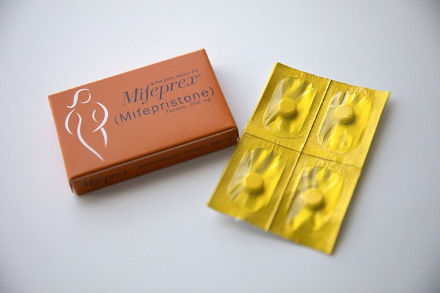 Nhật Bản cấp phép loại thuốc phá thai đầu tiên - Ảnh 1.