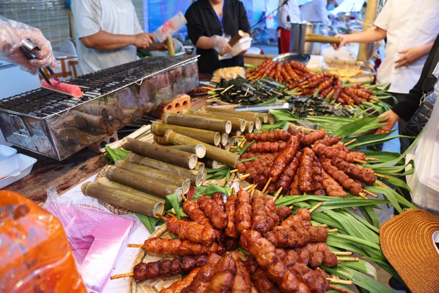 Tưng bừng ngày hội văn hóa ẩm thực Việt Nam tại Quảng Trị - Ảnh 7.