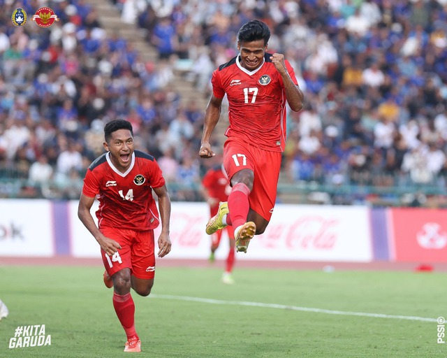 SEA Games 32: U.22 Indonesia ra quân suôn sẻ với trận thắng U.22 Philippines - Ảnh 1.