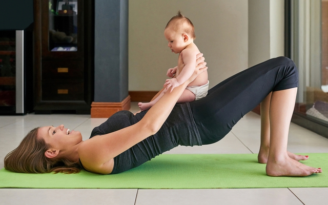 Yoga sau sinh – hiệu quả hồi phục, giữ dáng đơn giản, bất ngờ yoga  - Ảnh 1.