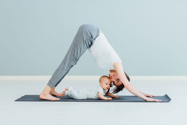 Yoga sau sinh – hiệu quả hồi phục, giữ dáng đơn giản, bất ngờ yoga  - Ảnh 4.