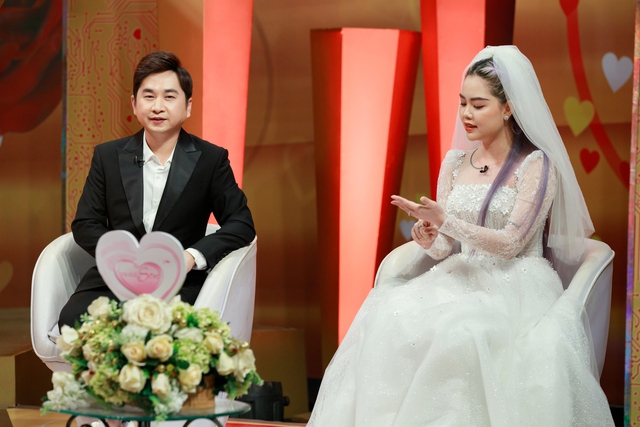 Ca sĩ Bằng Cường tiết lộ cuộc sống hôn nhân với vợ kém 12 tuổi - Ảnh 1.