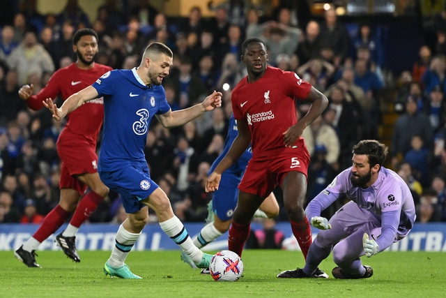 Ngoại hạng Anh: Chelsea và Liverpool níu chân nhau - Ảnh 1.