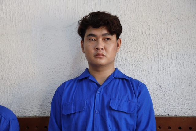 Tây Ninh: Bị bắt vì đánh người trong quán bỏ chạy, tiện tay &quot;cầm&quot; luôn điện thoại   - Ảnh 2.