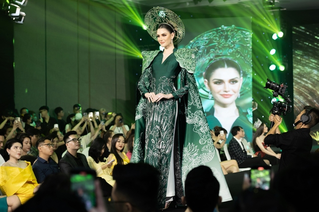Hoa hậu đẹp nhất 2022: Tôi không áp lực trước thành công của Thùy Tiên - Ảnh 3.