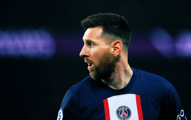 Messi ngừng đàm phán gia hạn hợp đồng với PSG - Ảnh 1.