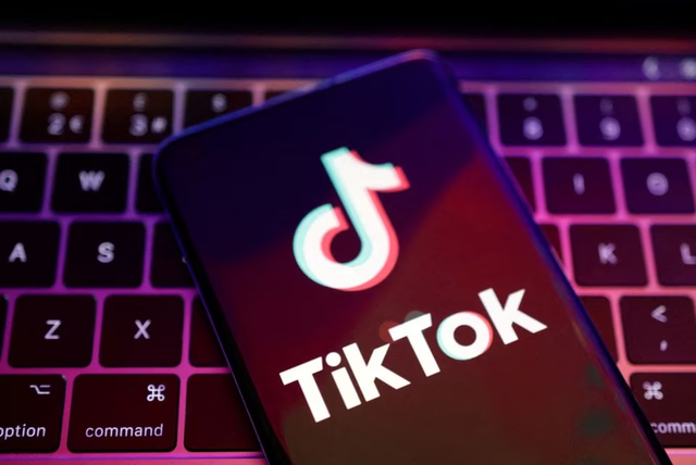 TikTok 'vui' vì chỉ bị phạt 12,7 triệu bảng Anh - Ảnh 1.