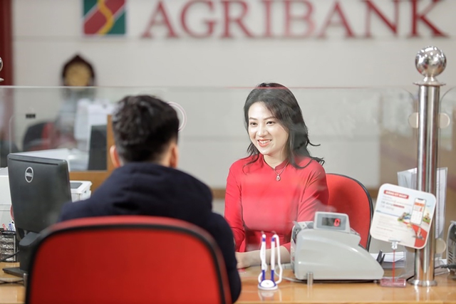 Agribank thực hiện nhiều giải pháp nhằm cải tiến, tháo gỡ về thủ tục cho vay, tạo điều kiện thuận lợi cho khách hàng tiếp cận vốn vay