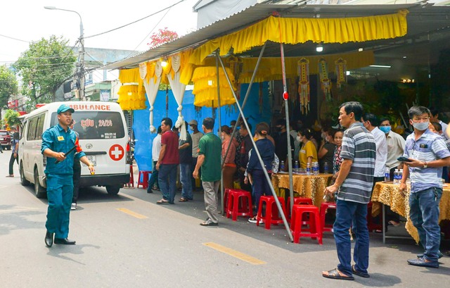 Vụ rơi máy bay trực thăng Bell 505: 3 nạn nhân được đưa về đến Đà Nẵng   - Ảnh 3.