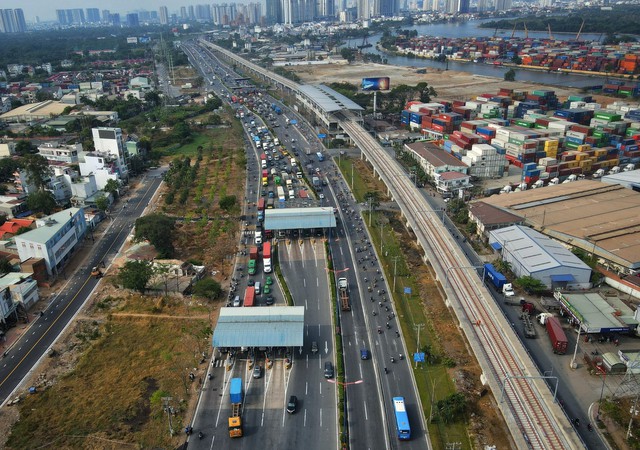 TP.HCM đề xuất đổi tên xa lộ Hà Nội thành đường Võ Nguyên Giáp - Ảnh 1.