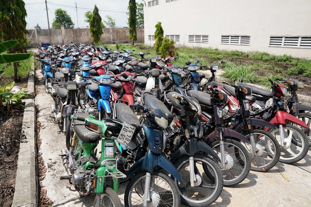 CSGT TP.HCM tạm giữ hơn 30.000 xe máy vi phạm luật giao thông 3 tháng đầu năm - Ảnh 1.