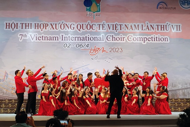 Saigon Choir thắng lớn tại Hội thi Hợp xướng Quốc tế Việt Nam 2023 - Ảnh 2.