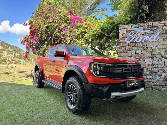 Ford Ranger Raptor 2023 có gì 'đắt giá' hơn bản Widltrak tại Việt Nam?  - Ảnh 10.