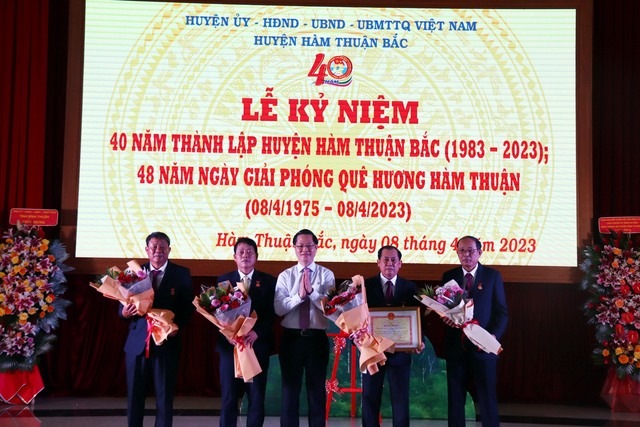 Bình Thuận: Kỷ niệm 40 năm thành lập Hàm Thuận Bắc anh hùng - Ảnh 2.