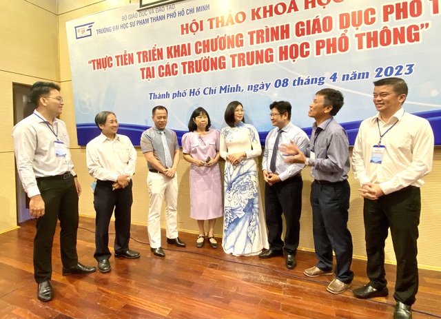 Cả tỉnh Bình Thuận chỉ có 1 giáo viên âm nhạc dạy lớp 10 chương trình mới - Ảnh 1.