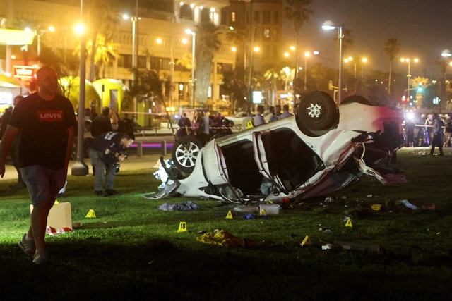 Lao xe khủng bố ở Israel, 1 du khách thiệt mạng và 5 người bị thương - Ảnh 1.