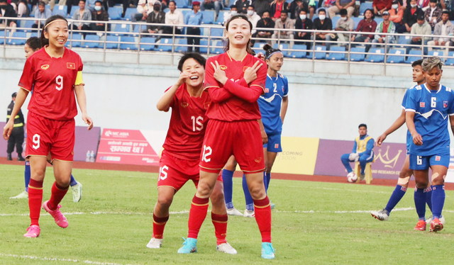 Đội tuyển nữ Việt Nam vào vòng loại thứ 2 Olympic 2024 - Ảnh 1. Đội tuyển nữ Việt Nam vào vòng loại thứ 2 Olympic 2024 - Ảnh 1.