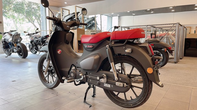 Honda Super Cub C125 2023 về Việt Nam có phiên bản nhập khẩu từ châu Âu - Ảnh 3.