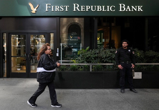 Ngân hàng First Republic của Mỹ chính thức bị tiếp quản - Ảnh 1.