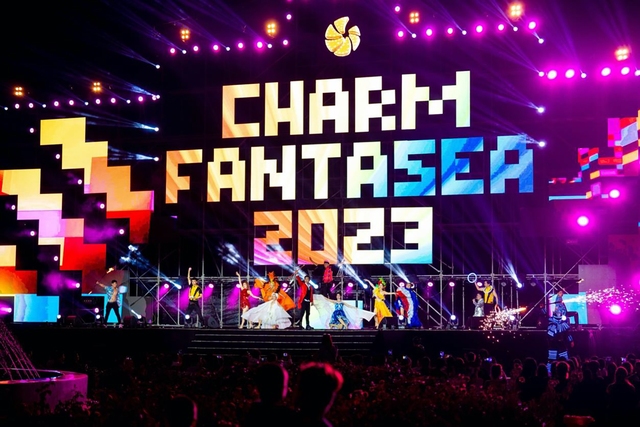 Fantasea Show mở đầu với tiết mục xiếc nghệ thuật mang tên The Greatest Show cực hoành tráng