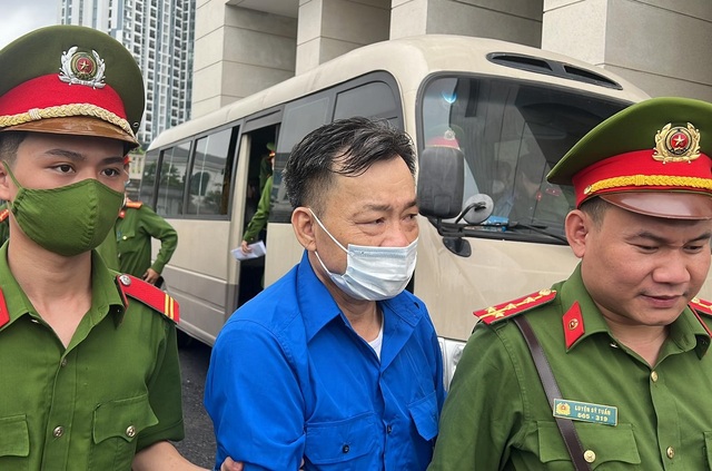 Bị xét xử tại Hà Nội, cựu Chủ tịch Bình Thuận có 7 luật sư bào chữa - Ảnh 1.