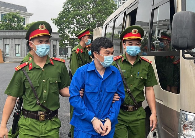 Bị xét xử tại Hà Nội, cựu Chủ tịch Bình Thuận có 7 luật sư bào chữa - Ảnh 6.