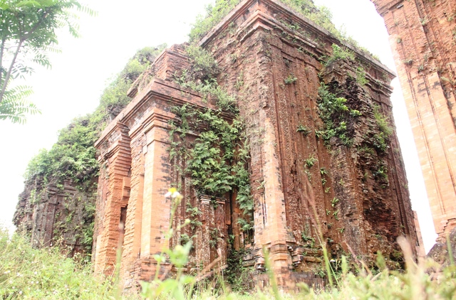 Chiêm ngưỡng bộ ba tháp Chăm 'bí ẩn' hơn ngàn năm tuổi tại Quảng Nam - Ảnh 19.