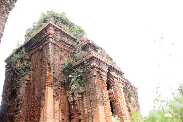 Chiêm ngưỡng bộ ba tháp Chăm 'bí ẩn' hơn ngàn năm tuổi tại Quảng Nam - Ảnh 24.