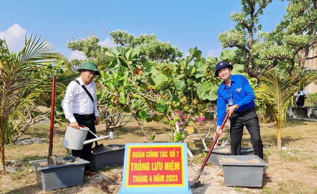  Mãnh liệt Trường Sa - Ảnh 1.