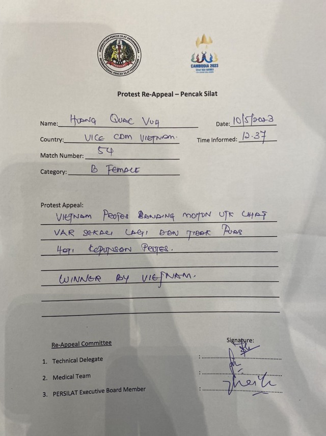 Ban tổ chức bất ngờ trao đồng HCV cho võ sĩ pencak silat Hồng Ân và Indonesia - Ảnh 1.