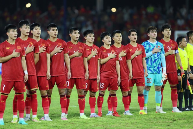 HLV Troussier: 'Hài lòng với tinh thần và lối chơi của U.22 Việt Nam' - Ảnh 1.