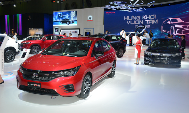 Sedan hạng B: Xe nhập khẩu giảm giá xả hàng, Honda City tăng ưu đãi Sedan hạng B: Xe nhập khẩu giảm giá xả hàng, Honda City tăng ưu đãi