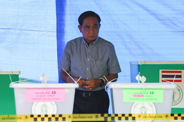Phe đối lập chiếm ưu thế trong tổng tuyển cử Thái Lan - Ảnh 1.