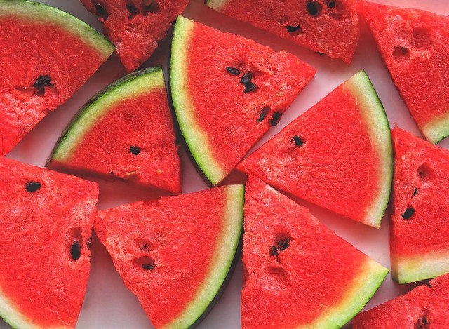 Lý do tuyệt vời để bạn ăn dưa hấu trong ngày nắng nóng - Ảnh 2.