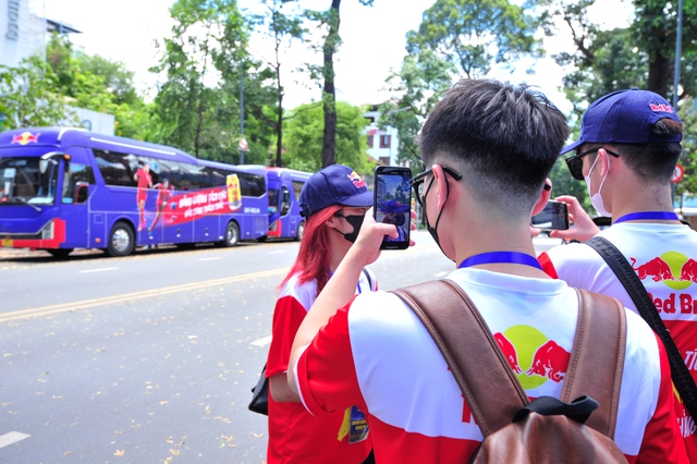 'Chuyến xe năng lượng' của Red Bull đưa những CĐV đặc biệt đến SEA Games 32

 - Ảnh 5.