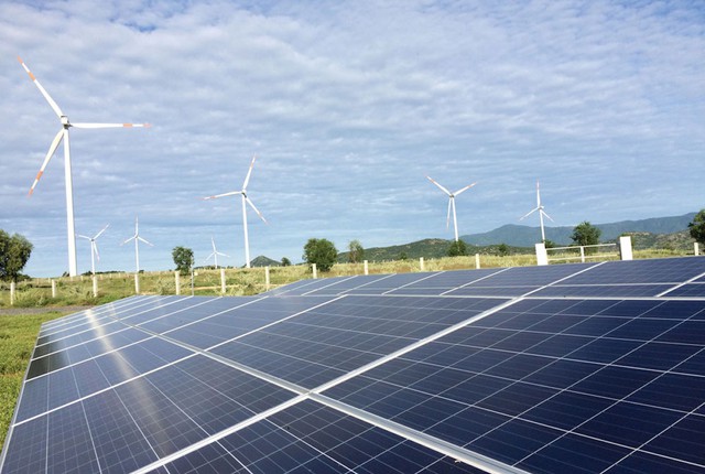 Bộ Công thương đã phê duyệt giá tạm thời 19 dự án năng lượng tái tạo - Ảnh 1.