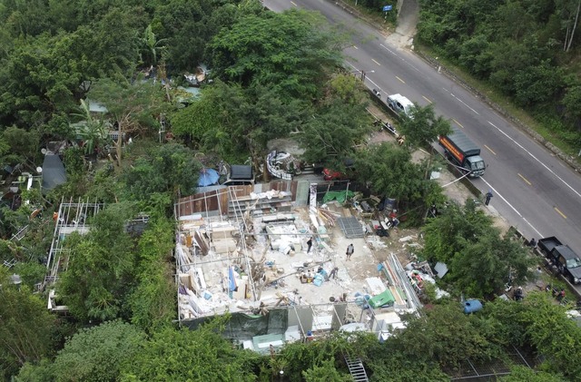 Tỉnh Bình Định sẽ xử lý gần 160 trường hợp xây dựng trái phép ở Quy Nhơn - Ảnh 1.