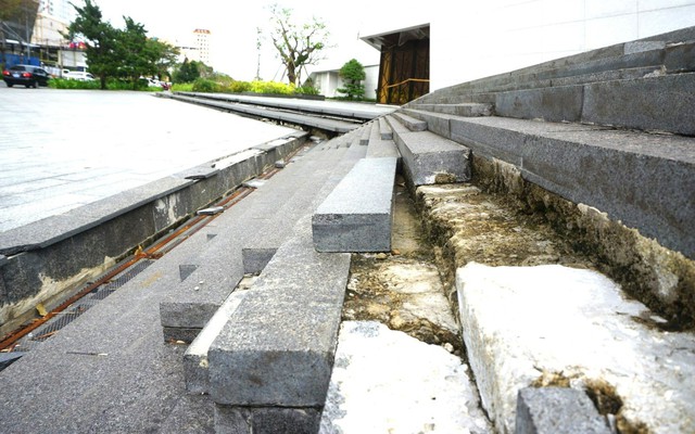 Đà Nẵng: Bến du thuyền hàng trăm tỉ đồng hoang phế ở bờ tây sông Hàn - Ảnh 6.