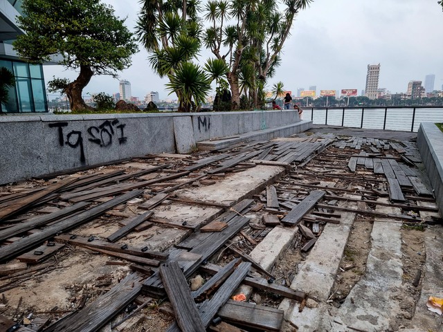 Đà Nẵng: Bến du thuyền hàng trăm tỉ đồng hoang phế ở bờ tây sông Hàn - Ảnh 5.