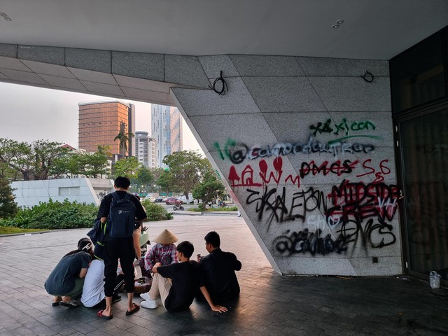 Đà Nẵng: Bến du thuyền hàng trăm tỉ đồng hoang phế ở bờ tây sông Hàn - Ảnh 9.