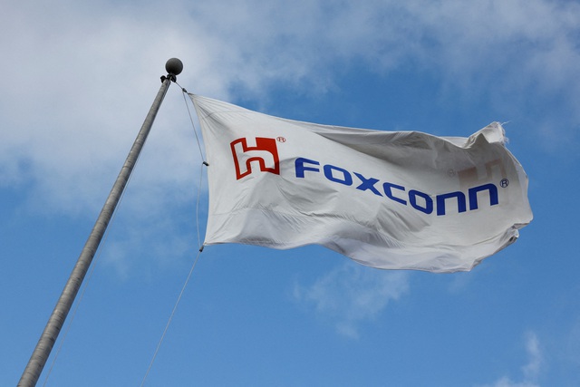 Foxconn đầu tư 500 triệu USD xây dựng nhà máy AirPods mới - Ảnh 1.