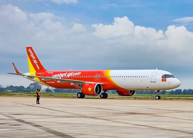 Vô địch SEA Games, tuyển bóng đá nữ nhận ngay 1 năm bay miễn phí từ Vietjet - Ảnh 1.