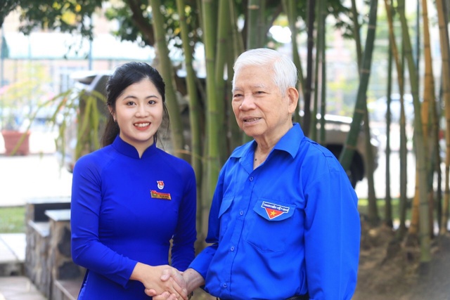 Cô gái Khmer cống hiến sức trẻ cho cộng đồng - Ảnh 1.