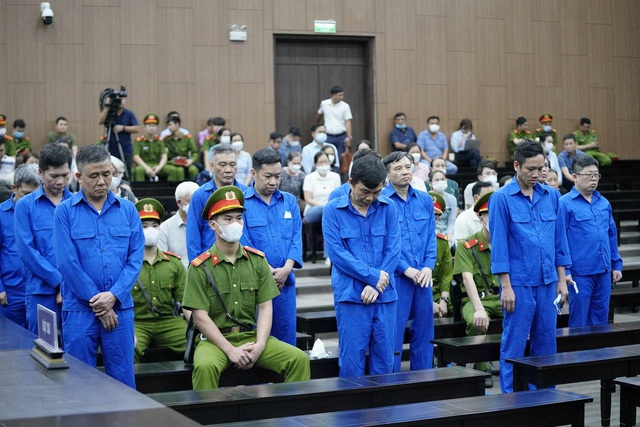 Cựu Chủ tịch Nguyễn Ngọc Hai lãnh án 5 năm tù, không phải bồi thường - Ảnh 3.