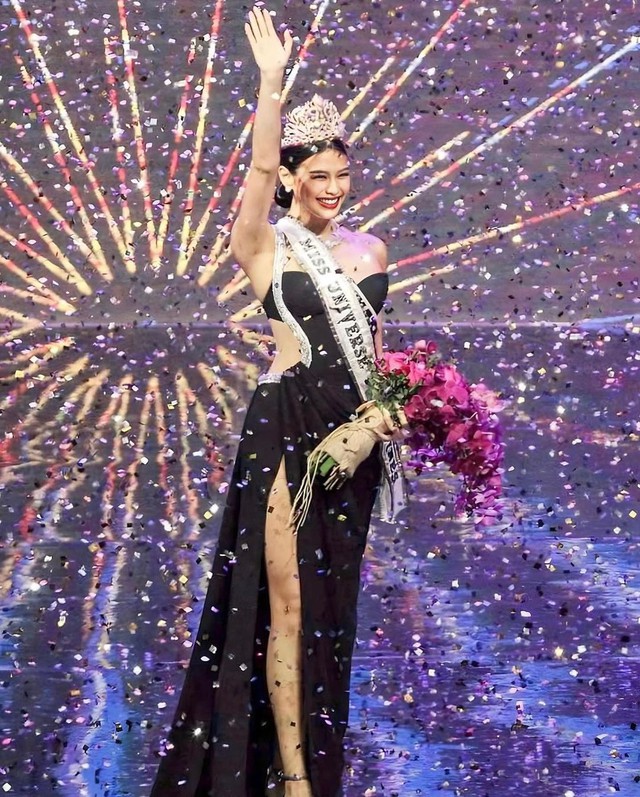 Câu chuyện về chiếc váy của Miss Universe Philippines 2023 trong bộ ảnh sau khi đăng quang  - Ảnh 1.
