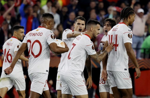 Europa League: Đổ bê tông thành công, Mourinho giành vé vào chung kết với Sevilla - Ảnh 5.
