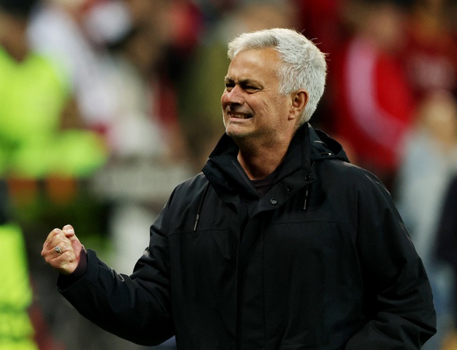 Europa League: Đổ bê tông thành công, Mourinho giành vé vào chung kết với Sevilla - Ảnh 4.